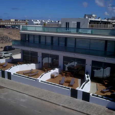 Maar * Cotillo
