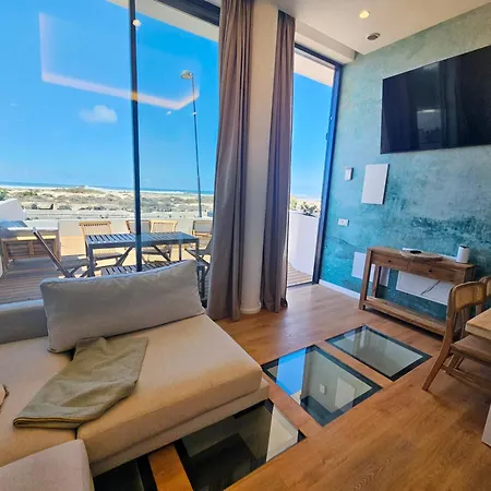 Maar Apartment *